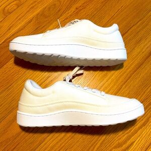 ALLBIRDS CANVAS PACER MENS 10 NEW